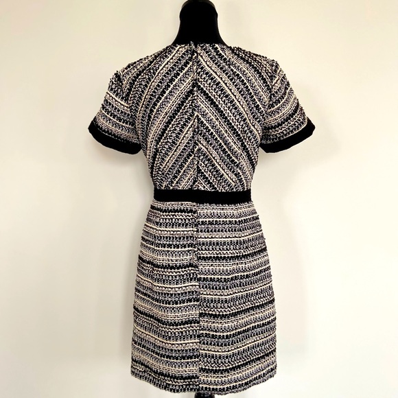 Tweed dress - Picture 3 of 3